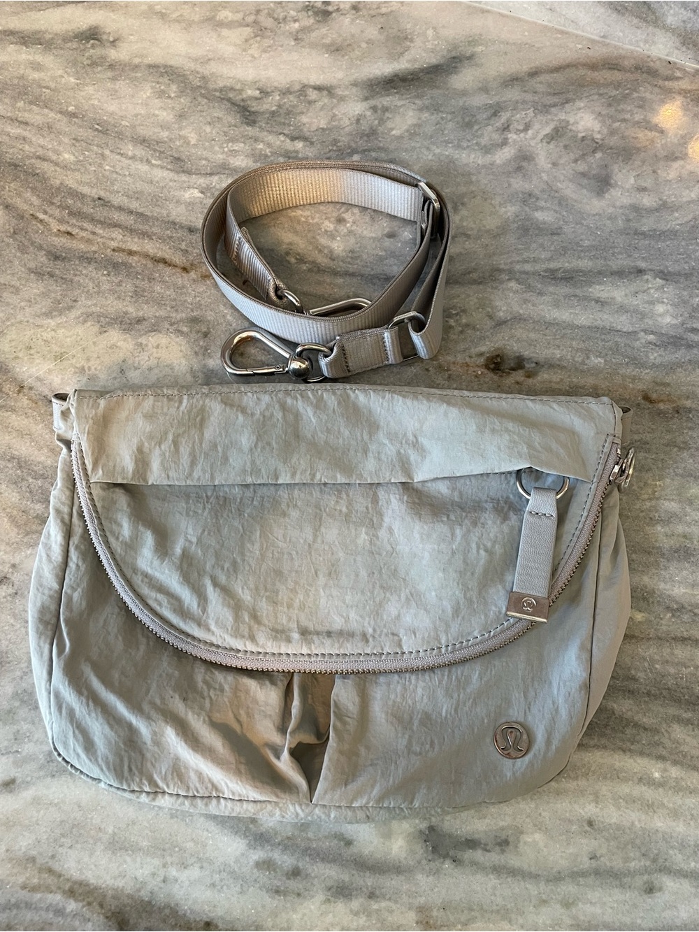 Lululemon All Night Festival Bag 5L Silver Drop